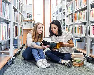 Girls-in-the-Library